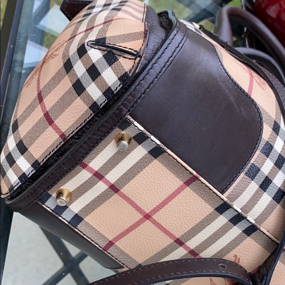 Burberry Beige Nova Check Satchel with Black Trim - Picture 9 of 16